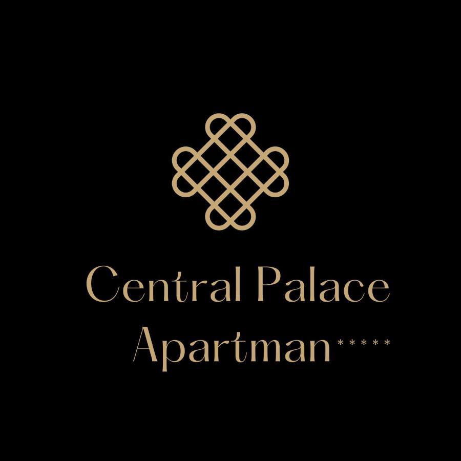 Central Palace Apartman Debrecen Extérieur photo
